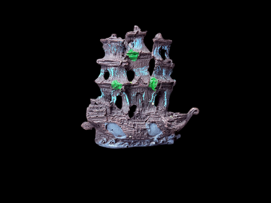 Shipwreck aquarium decor